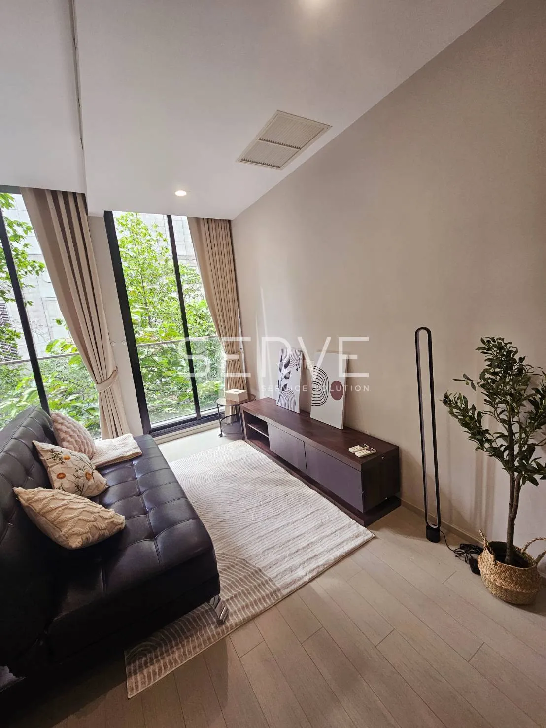 Noble Ploenchit Cover