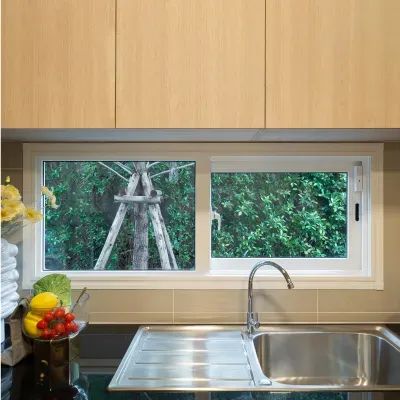 หน้าต่างกระจกบานเลื่อน กรอบประตูวัสดุ UPVC สีขาว